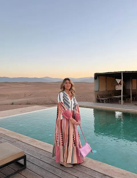 Impresionante-Vestido-de-manga-larga-con-cuello-en-V-una-elecci-n-audaz-y-de-moda.jpg_640x640_0db46968-95e5-4ff7-91c4-5105d3359808.webp