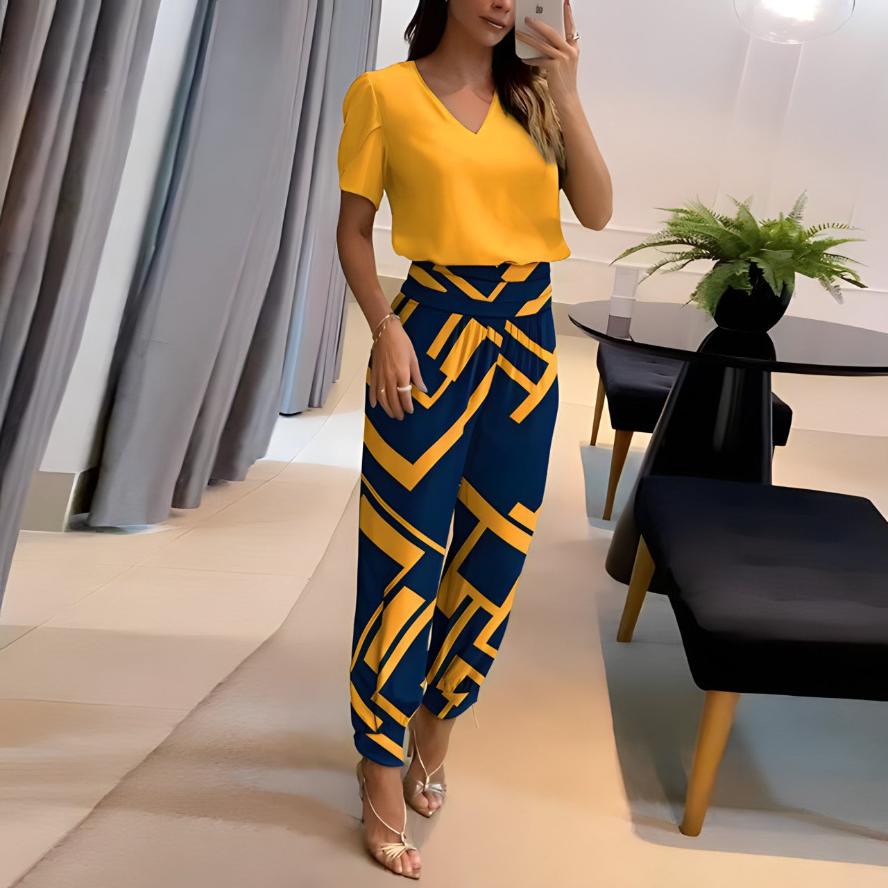 Conjunto-de-ropa-deportiva-de-2-piezas-para-mujer-ropa-de-calle-de-manga-corta-con.jpg_640x640.remini-enhanced_18c10e6a-cefc-4238-af64-6402400770c4.jpg